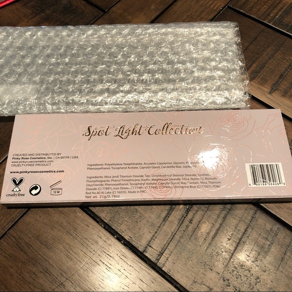 SET OF 2 Pinky Rose Eyeshadow Palettes - Picture 14 of 15